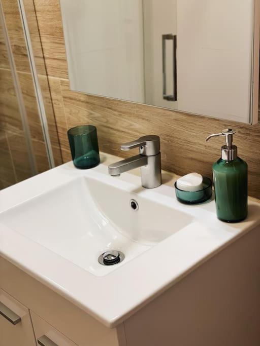 Apartamento Opera Suite Carmen Palacio Real Luxury Studio Madrid Exterior foto